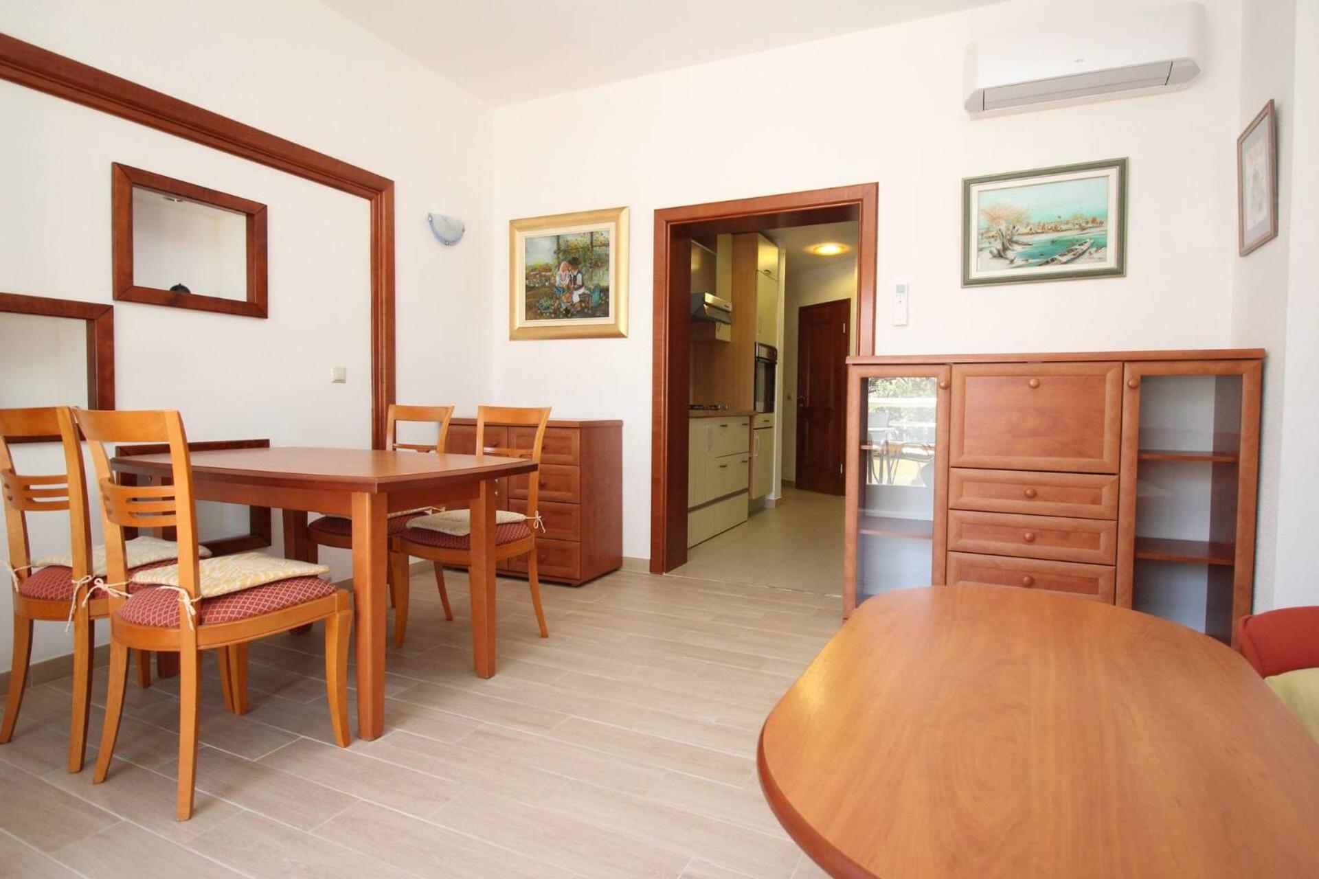 Apartments Mrkus Башка Екстер'єр фото